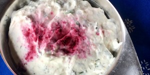 Beitragsbild des Blogbeitrags Mein Topfenaufstrich Rezept mit Sommerkräutern 