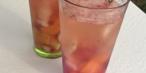 Beitragsbild des Blogbeitrags Sommerdrink Rezepte: Fruchtige Bowle mit Slivovica 