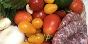 Beitragsbild des Blogbeitrags Trofie mit Tomatensauce und Polpette aus Salsiccia 
