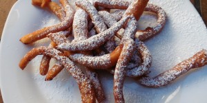 Beitragsbild des Blogbeitrags Strauben! Krapfen! Es ist Fasching!