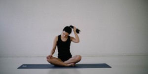 Beitragsbild des Blogbeitrags hot yoga vienna