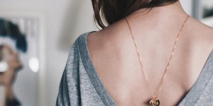 Beitragsbild des Blogbeitrags Fashion Upcycling: Hilfreiche Tipps um alte Klamotten aufzuwerten