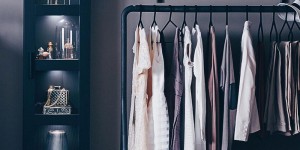 Beitragsbild des Blogbeitrags 7 Tipps und praktische Ideen für ein stilvolles Ankleidezimmer! 