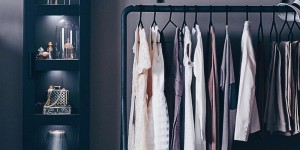 Beitragsbild des Blogbeitrags 7 Tipps und praktische Ideen für ein stilvolles Ankleidezimmer!