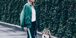 Beitragsbild des Blogbeitrags Es grünt so grün! Oversize-Bomberjacke meets Track Pants!