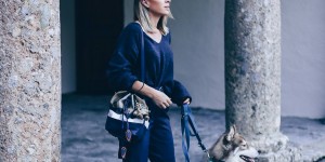 Beitragsbild des Blogbeitrags Dunkelblau kombinieren? Meine Outfit-Idee für den Herbst!