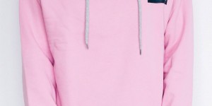 Beitragsbild des Blogbeitrags Der Hoodie Trend: Stylische Kapuzenpullis + 5 Outfits zum nachstylen!