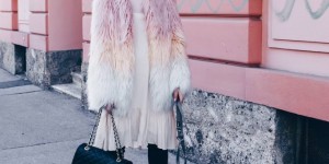 Beitragsbild des Blogbeitrags Mein Winter Outfit in Pastell und mit Fake Fur Mantel 