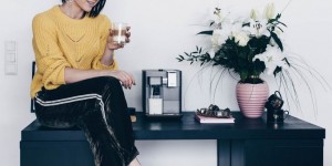 Beitragsbild des Blogbeitrags Ganz schön smart! Die Qbo You-Rista Kaffeemaschine mit Alexa Sprachsteuerung!