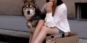 Beitragsbild des Blogbeitrags Der Western Boots Trend: So kombiniert man Cowboystiefel im Alltag!