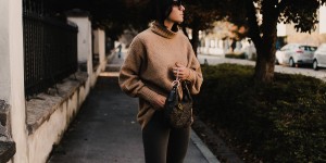 Beitragsbild des Blogbeitrags Outfit-Idee und Styling-Tipps: So kombiniere ich meine Boots mit Schlangenprint!