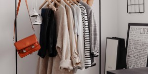 Beitragsbild des Blogbeitrags Kleiderschrank-Basics: 15 Must-haves und Wardrobe Key-Pieces für schöne Alltagsoutfits! 