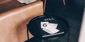 Beitragsbild des Blogbeitrags der Marmor-Couchtisch: Einrichtungsideen für deinen Wohnraum!