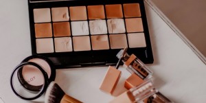 Beitragsbild des Blogbeitrags Gute Make-up-Pinsel gesucht? Das sind meine Favoriten für Foundation, Lidschatten und Co.! 