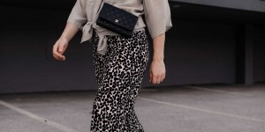 Beitragsbild des Blogbeitrags Palazzohose kombinieren: Frühlingsoutfit mit weiter Jerseyhose und Bluse 