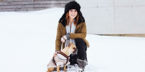 Beitragsbild des Blogbeitrags Schnee Outfit mit warmen Winter Boots und dicker Jacke