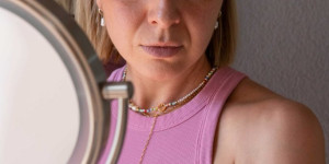 Beitragsbild des Blogbeitrags FOREO ESPADA™ Collection: 8 Hautpflege-Tipps gegen Unreinheiten 