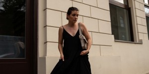 Beitragsbild des Blogbeitrags Black Maxi Dress