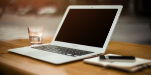 Beitragsbild des Blogbeitrags Homeoffice – das Coronavirus stellt neue Herausforderungen in unserem Arbeitsalltag!