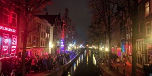 Beitragsbild des Blogbeitrags Das Rotlichtviertel in Amsterdam 