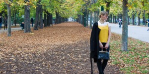 Beitragsbild des Blogbeitrags #ootd in Sockshoes von Stradivarius und layered Tops durch den Herbst