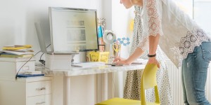Beitragsbild des Blogbeitrags Wohnzimmer Update – neuer Vitra Schreibtischstuhl und Bambus-Wohnzimmerlampen*