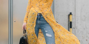 Beitragsbild des Blogbeitrags #Valentinstagsoutfit in Blumenkleid von Only*, Jeans von New Look, Lack Boots und Vintage Lack-Handtasche 