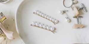 Beitragsbild des Blogbeitrags DIY Perlen Statement-Haarspangen