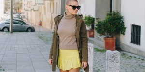 Beitragsbild des Blogbeitrags Frühlingstrend Hosenrock: 2020 als Skorts – einem Mix aus Rock und Shorts