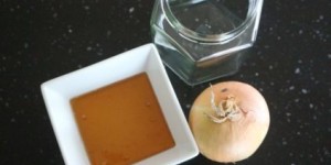 Beitragsbild des Blogbeitrags Zwiebelhonig – das Hausmittel gegen Halsschmerzen und Husten