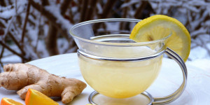 Beitragsbild des Blogbeitrags Drei wärmende Getränke – gesunde Kräuter- und Gewürz-Drinks