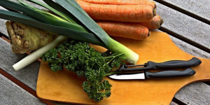 Beitragsbild des Blogbeitrags Suppenwürze selber machen – Rezept