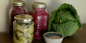 Beitragsbild des Blogbeitrags Gemüse länger haltbar machen – fermentieren 