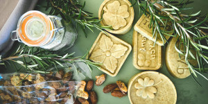 Beitragsbild des Blogbeitrags Drei Mal Rosmarin – Geschenkideen mit Rosmarin