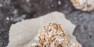 Beitragsbild des Blogbeitrags {Rezept} Vegane, rohe Pralinen | Gastbeitrag von Kochen mit Diana