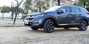 Beitragsbild des Blogbeitrags Spannendes Speed-Date: Der neue Honda CR-V Hybrid im ersten Test! 