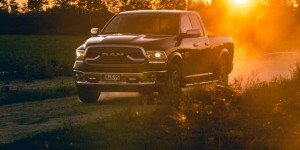 Beitragsbild des Blogbeitrags Der RAM 1500 Classic Laramie Quadcab im Test!