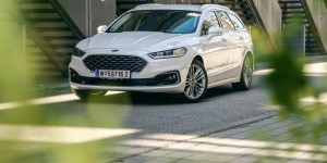 Beitragsbild des Blogbeitrags Der Ford Mondeo 2,0 Hybrid Turnier Vignale im Test!