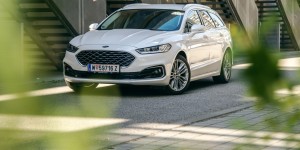 Beitragsbild des Blogbeitrags Der Ford Mondeo 2,0 Hybrid Turnier Vignale im Test! 