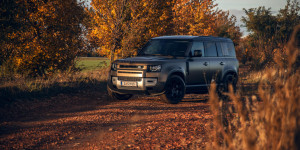 Beitragsbild des Blogbeitrags Der Land Rover Defender 110 P400 AWD SE im Test!