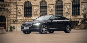 Beitragsbild des Blogbeitrags Der Volvo S90 T8 Recharge AWD im Test!
