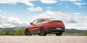 Beitragsbild des Blogbeitrags Das Mercedes-AMG GLE 53 4MATIC+ Coupé im Test!