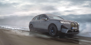 Beitragsbild des Blogbeitrags BMW iX M60: Ein X5 M für Elektrofreunde!