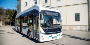 Beitragsbild des Blogbeitrags Unterwegs mit dem Hyundai ELEC CITY Fuel Cell Bus!