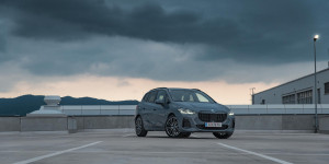 Beitragsbild des Blogbeitrags Der 2022 BMW 220i Active Tourer im Intensivtest!