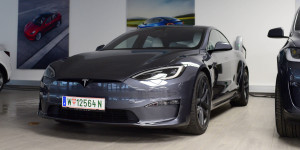 Beitragsbild des Blogbeitrags 2023 Tesla Model S Plaid im ersten Test!