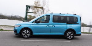 Beitragsbild des Blogbeitrags Der 2023 Ford Grand Tourneo Connect mit Allrad im Test! 