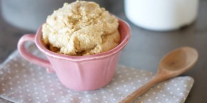 Beitragsbild des Blogbeitrags Cashewcreme mit Honig | für den kleinen Tyrann in dir.