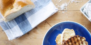 Beitragsbild des Blogbeitrags Eierlikör French Toast mit Kokossahne | ja, da liest du richtig.
