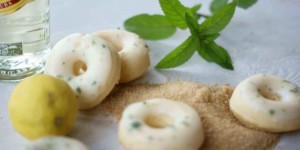 Beitragsbild des Blogbeitrags Mojito-Donuts | zu Gast bei Ginger in the Basement